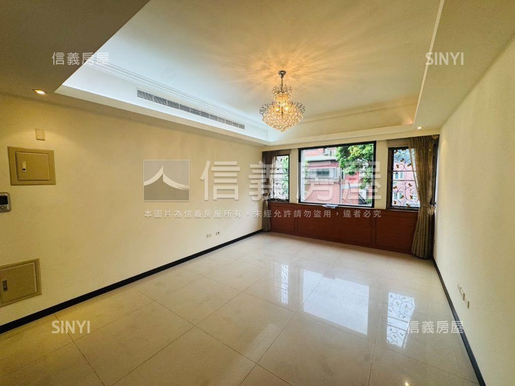 京畿別墅華廈區房屋室內格局與周邊環境