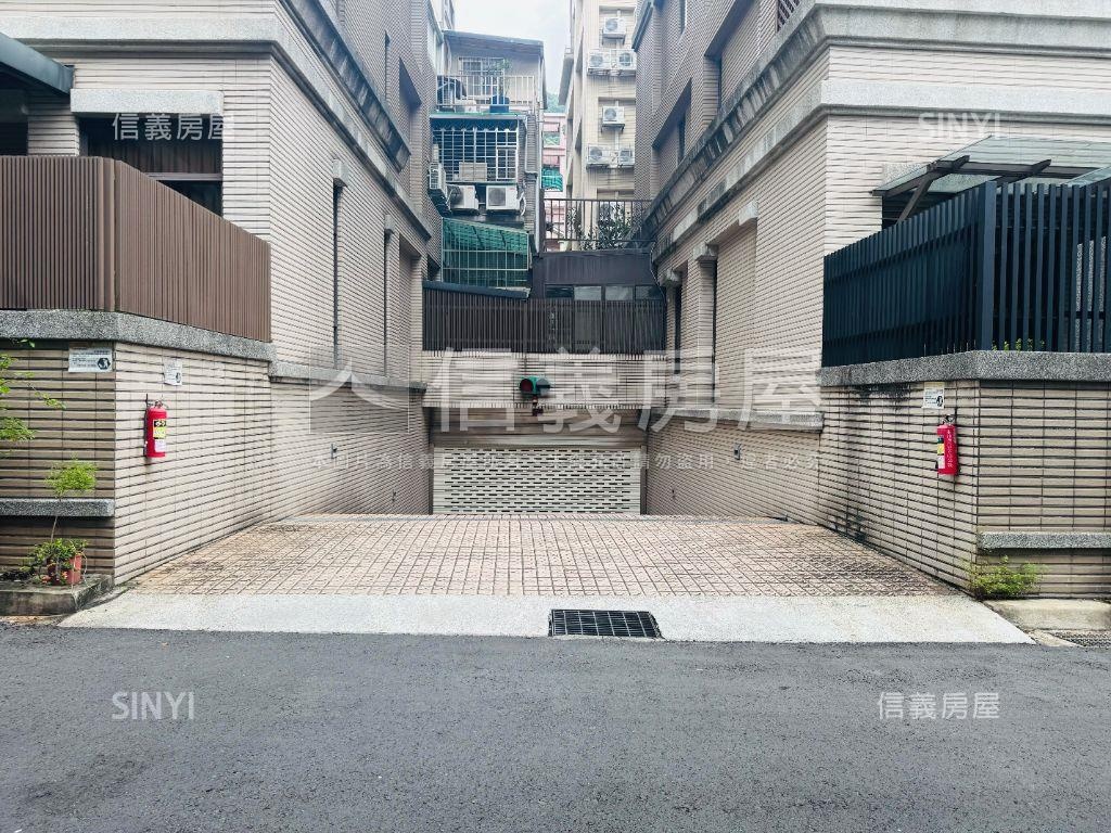 京畿別墅華廈區房屋室內格局與周邊環境