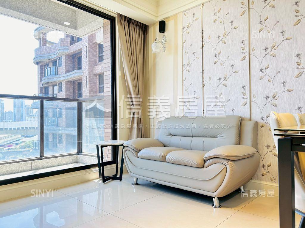 星晴天河景三房車位房屋室內格局與周邊環境