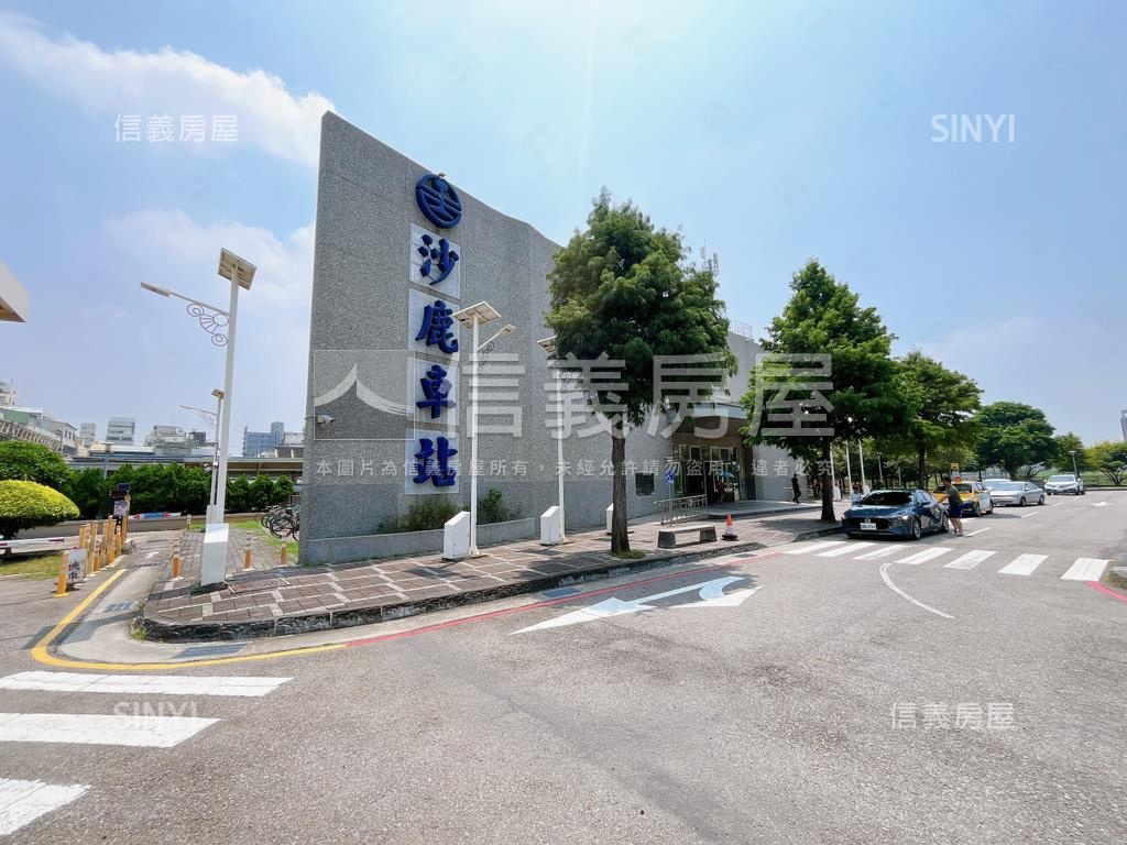 沙鹿西站勝麗面寬八米店面房屋室內格局與周邊環境