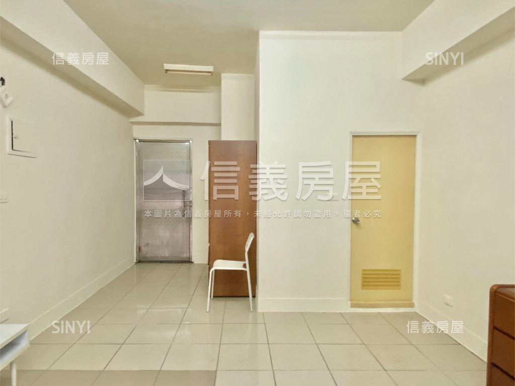 低總價入主市中心好地段房屋室內格局與周邊環境