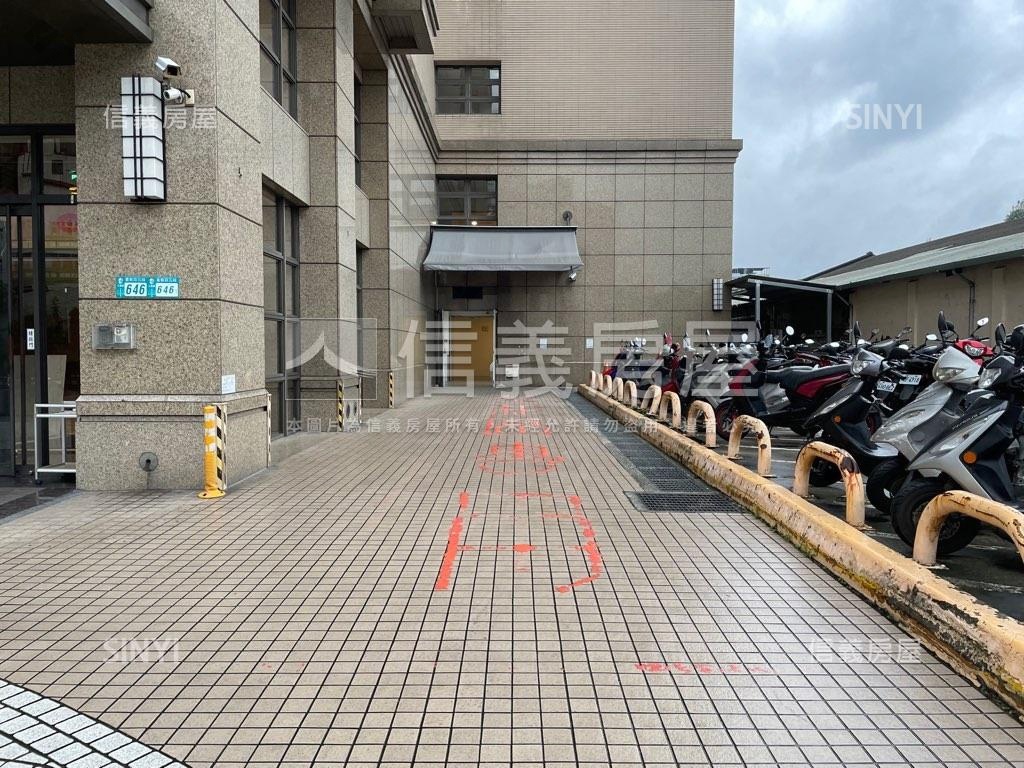 世紀登豐辦公廠辦房屋室內格局與周邊環境