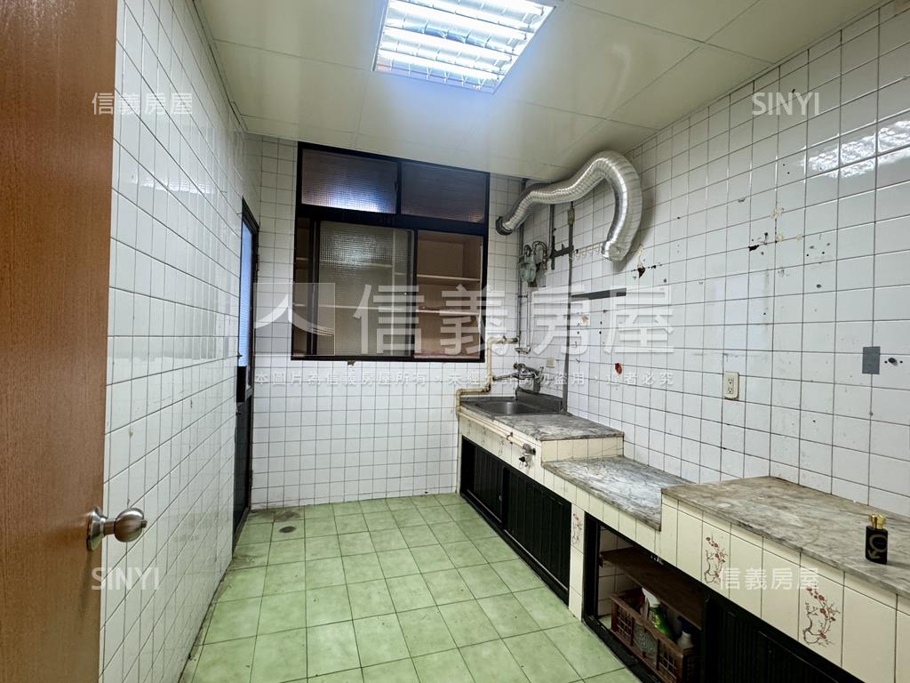 中和捷運公寓三樓房屋室內格局與周邊環境