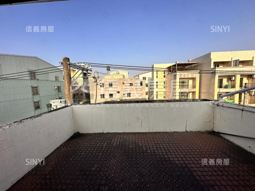 高雄旗山旗尾國小獨棟透天房屋室內格局與周邊環境