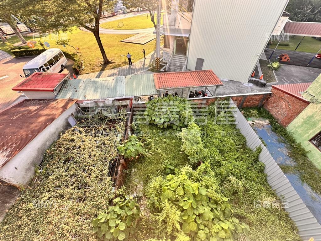高雄旗山旗尾國小獨棟透天房屋室內格局與周邊環境