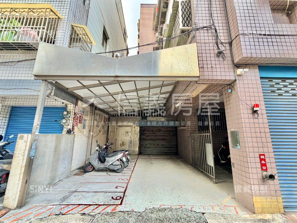 文藻榮總採光電梯宅好停車房屋室內格局與周邊環境