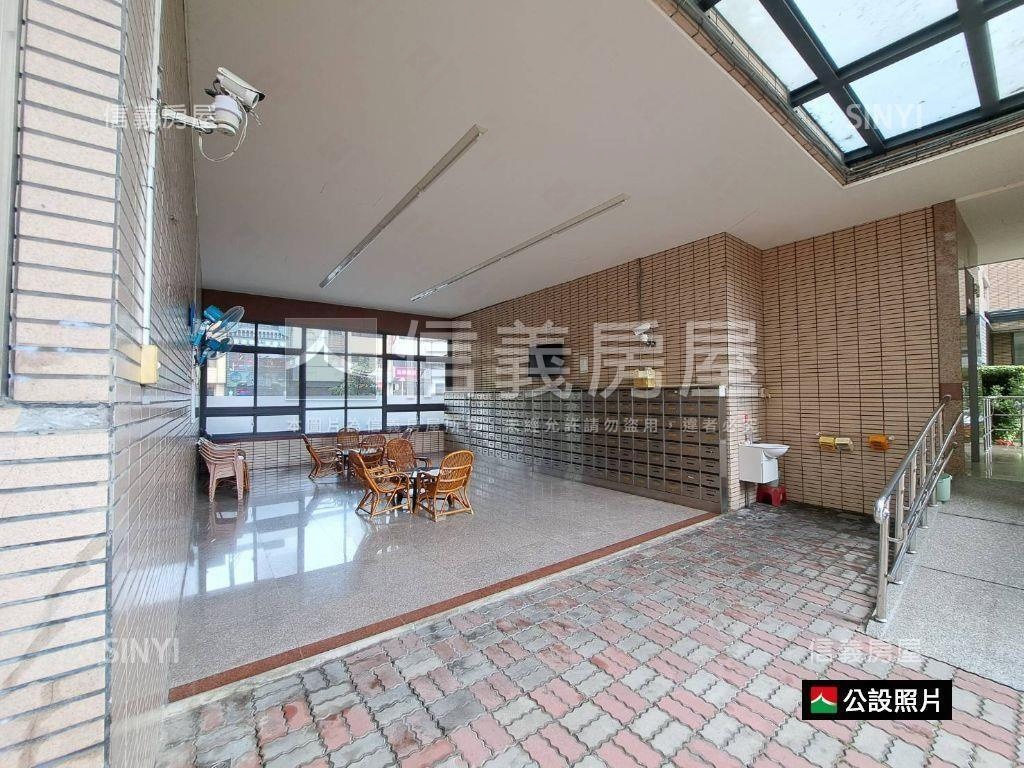 公益路燙金店面稀有釋出房屋室內格局與周邊環境
