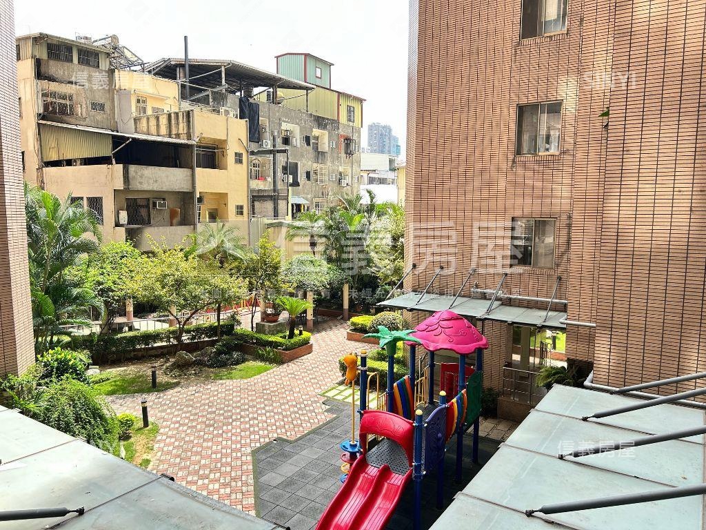 公益路燙金店面稀有釋出房屋室內格局與周邊環境