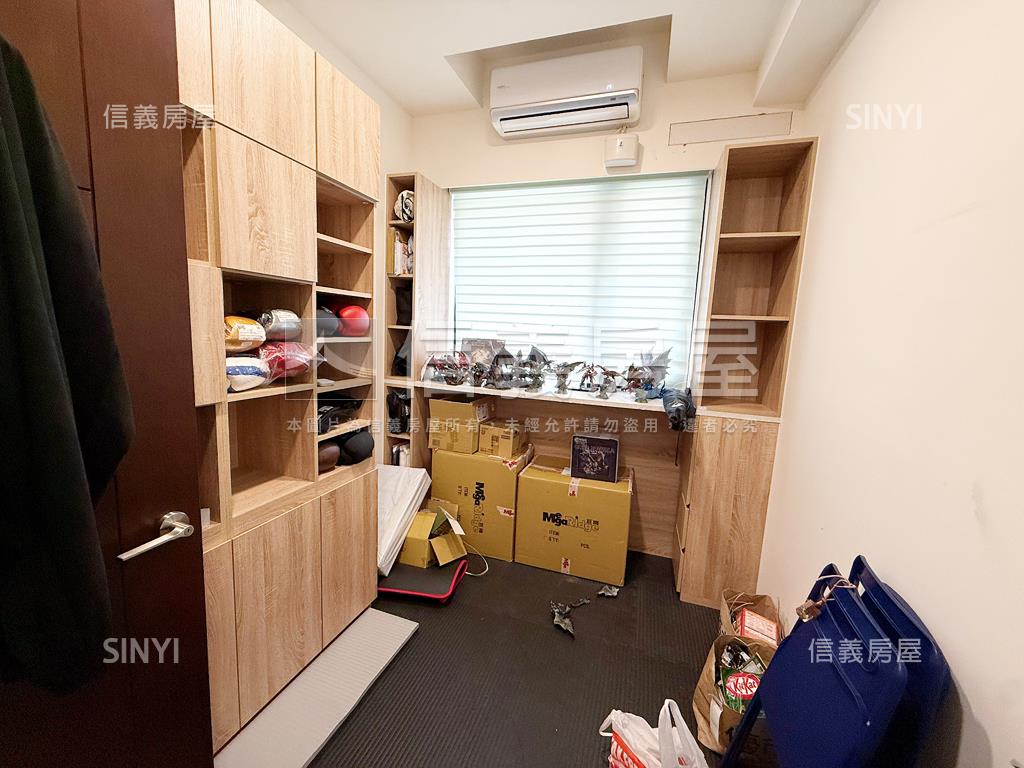 灣岸ＶＩＬＬＡ兩房車位房屋室內格局與周邊環境
