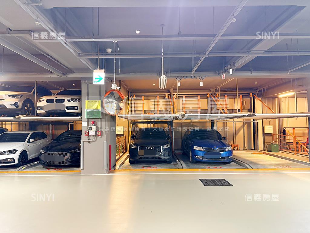 灣岸ＶＩＬＬＡ兩房車位房屋室內格局與周邊環境