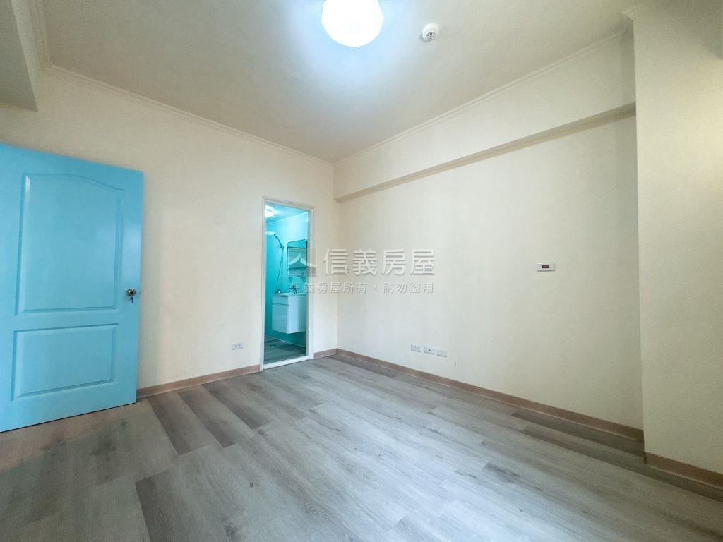 全新裝潢！次頂樓美三房房屋室內格局與周邊環境