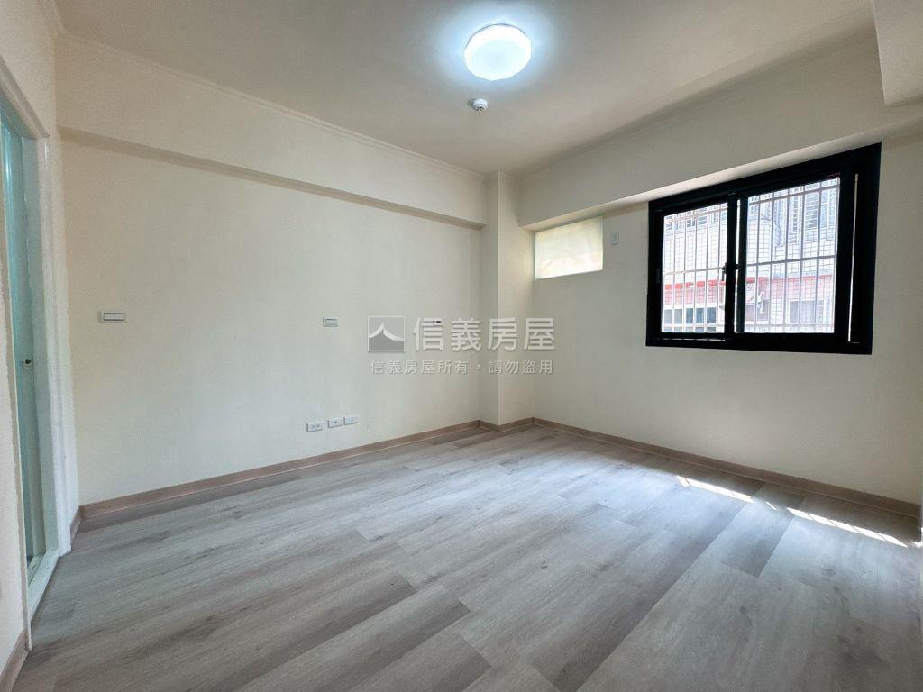 全新裝潢！次頂樓美三房房屋室內格局與周邊環境