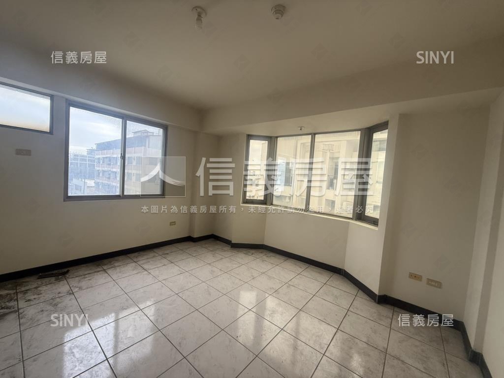 水湳市場。電梯大３房房屋室內格局與周邊環境