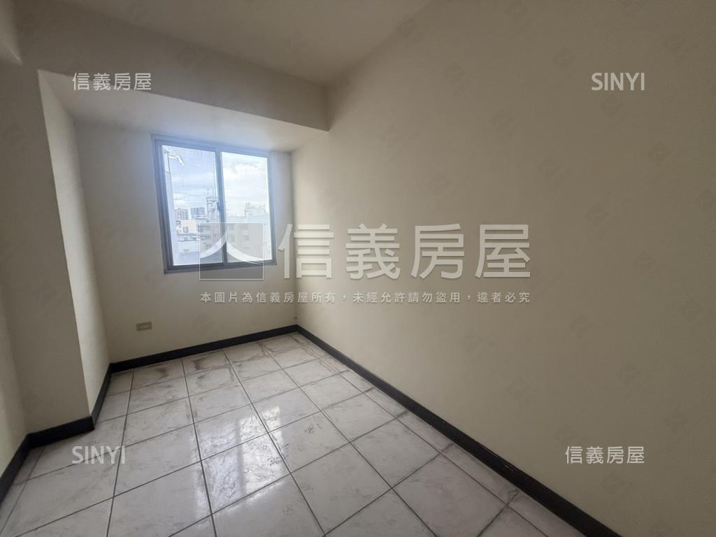 水湳市場。電梯大３房房屋室內格局與周邊環境