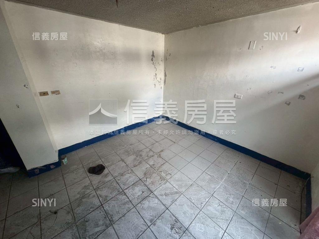 強！商一區角間透天房屋室內格局與周邊環境