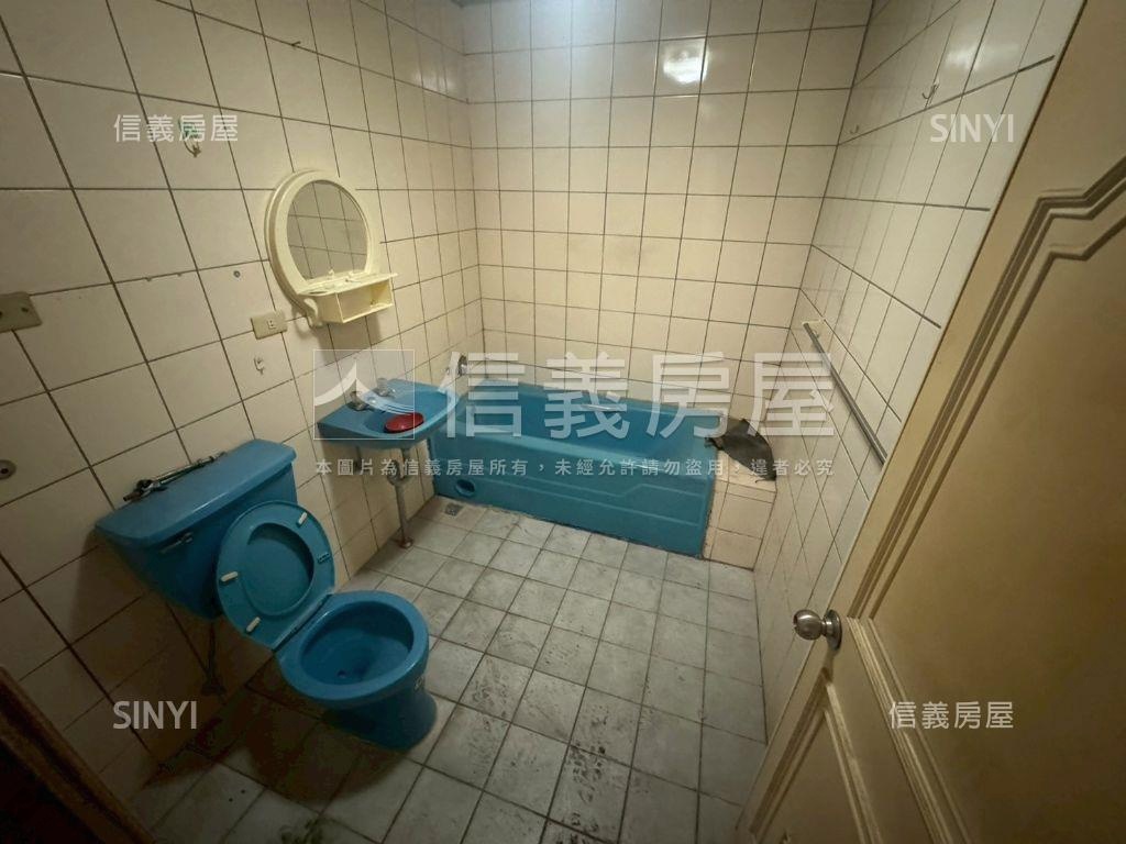 強！商一區角間透天房屋室內格局與周邊環境
