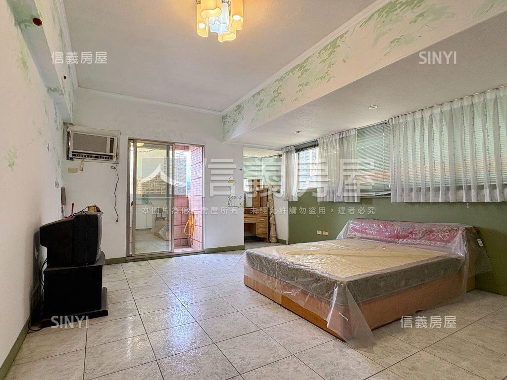 高雄火車站採光明亮大套房房屋室內格局與周邊環境