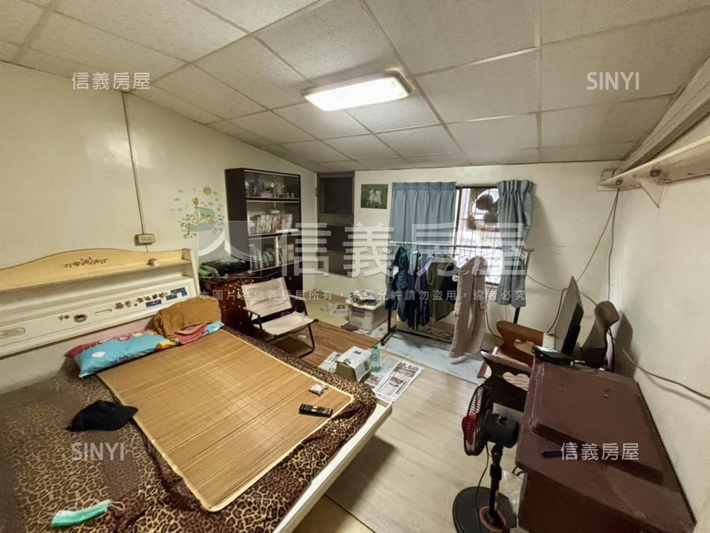 前鎮國中土地房屋室內格局與周邊環境