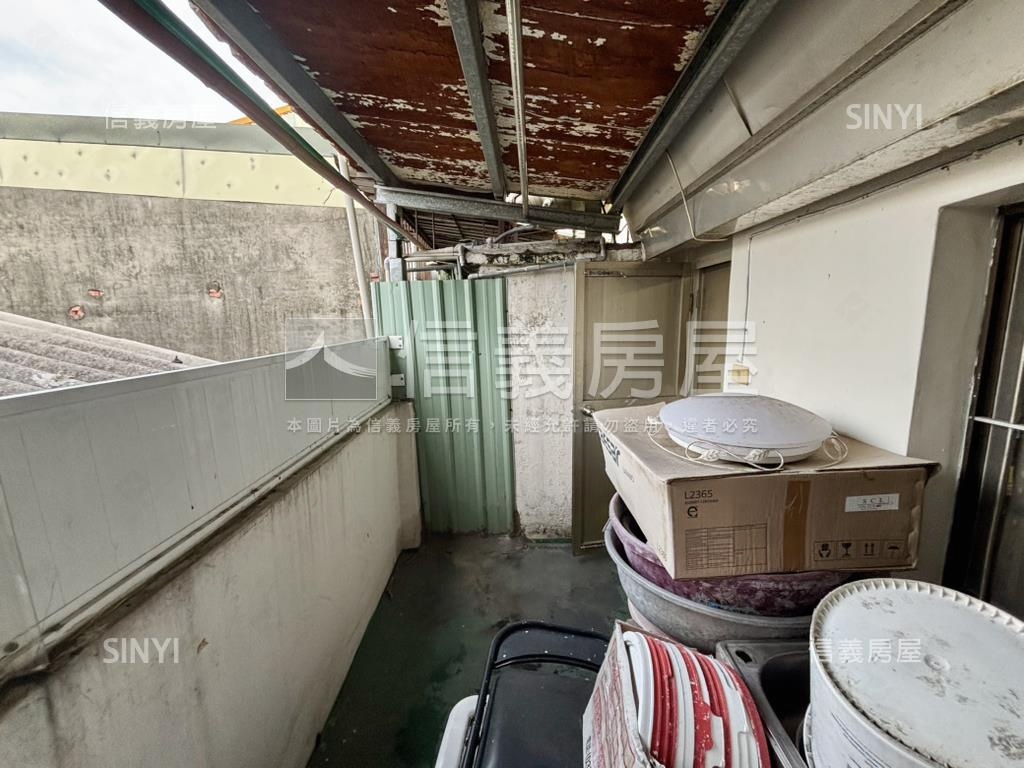 前鎮國中土地房屋室內格局與周邊環境