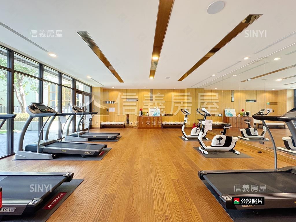 屋齡新景觀三房車位房屋室內格局與周邊環境