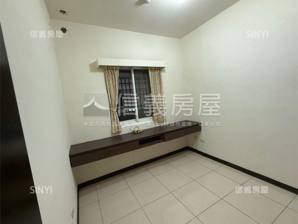 巨星生活家四房車位房屋室內格局與周邊環境
