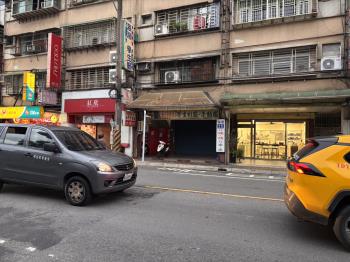 近明志國小金店面