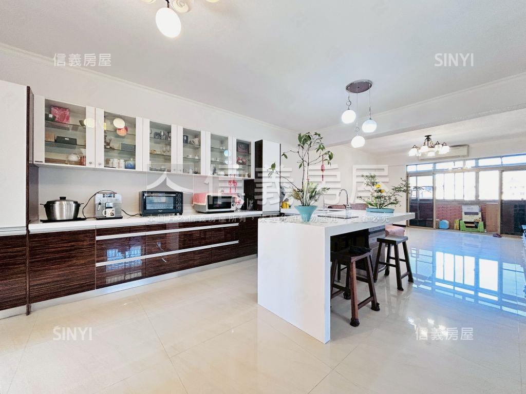 近青溪國小大三房車位房屋室內格局與周邊環境