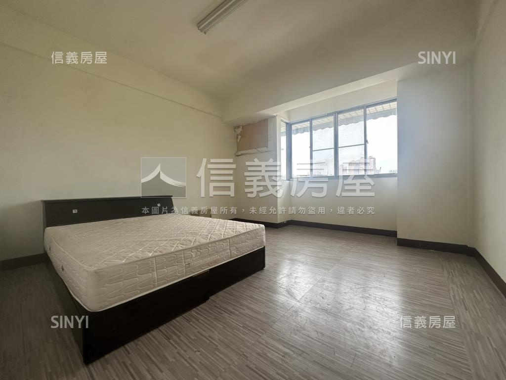 明誠二路正五樓店面房屋室內格局與周邊環境
