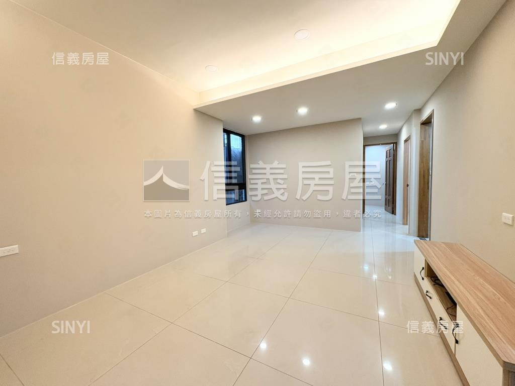 新埔弘逸邊間電梯三房房屋室內格局與周邊環境