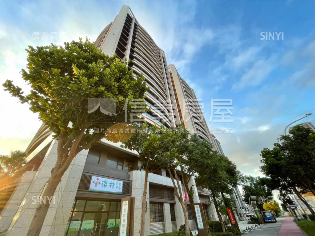 皇翔高樓成家兩房車位房屋室內格局與周邊環境