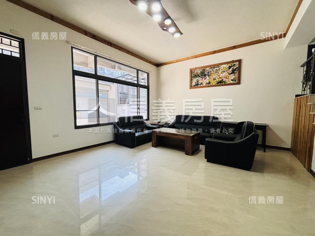 ＬＭ｜大面寬雙車豪墅房屋室內格局與周邊環境