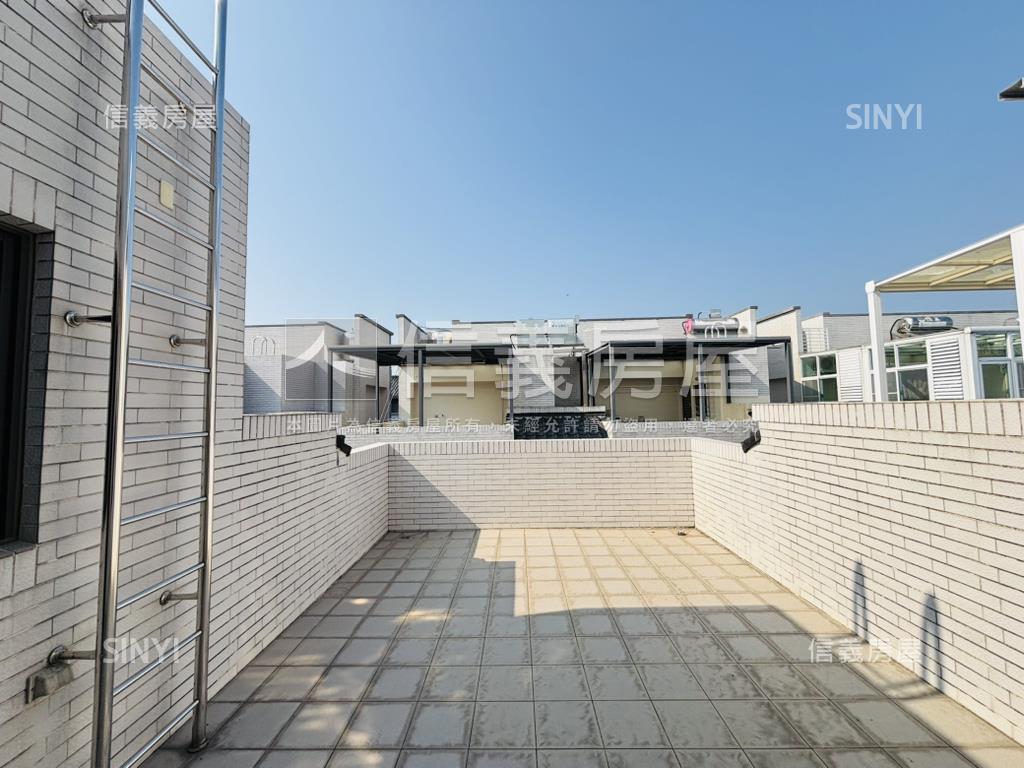 ＬＭ｜大面寬雙車豪墅房屋室內格局與周邊環境