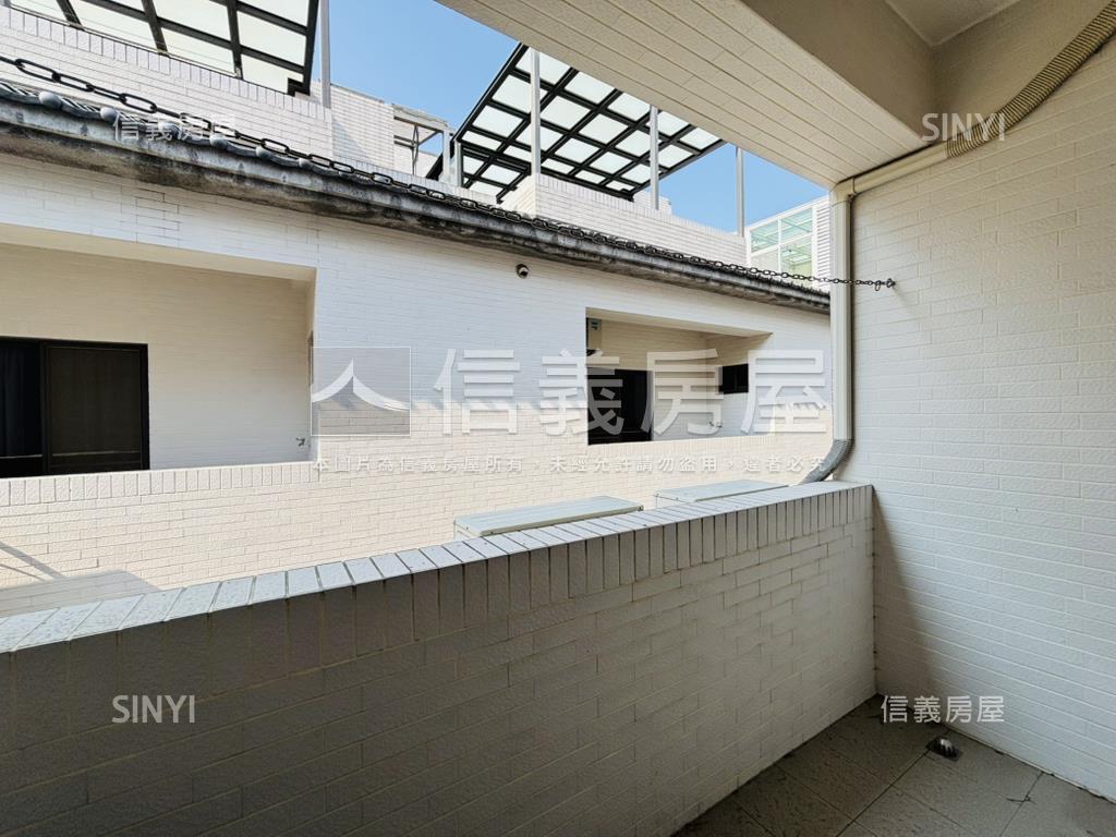 ＬＭ｜大面寬雙車豪墅房屋室內格局與周邊環境