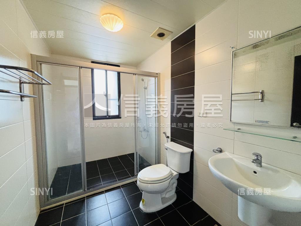 ＬＭ｜大面寬雙車豪墅房屋室內格局與周邊環境