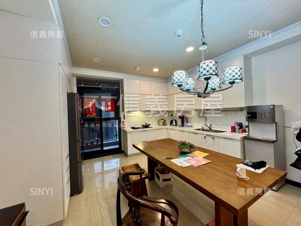 藝文．群都四房雙車位豪邸房屋室內格局與周邊環境