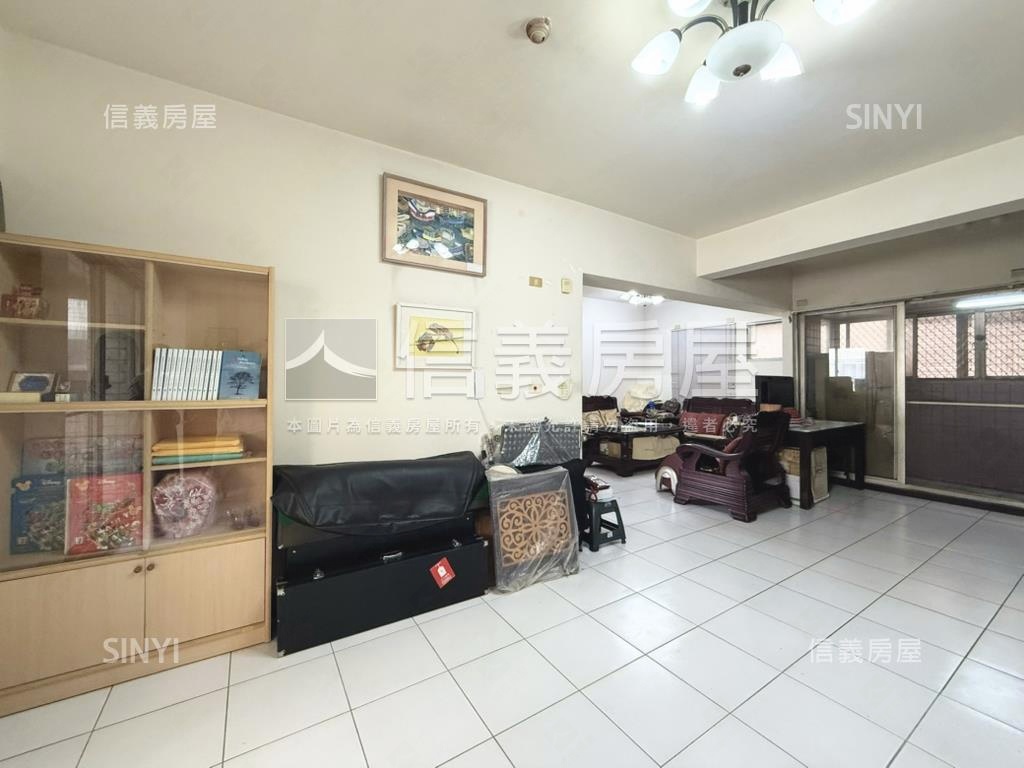 大業學區近捷運大三房平車房屋室內格局與周邊環境