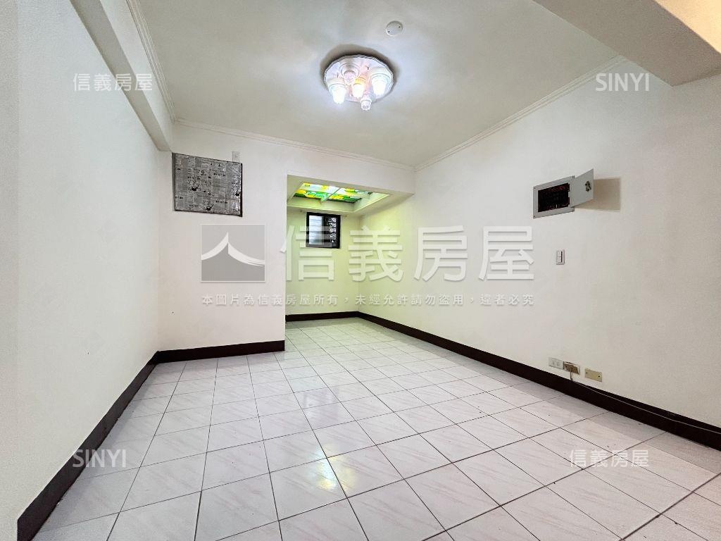 南勢角便利１樓房屋室內格局與周邊環境