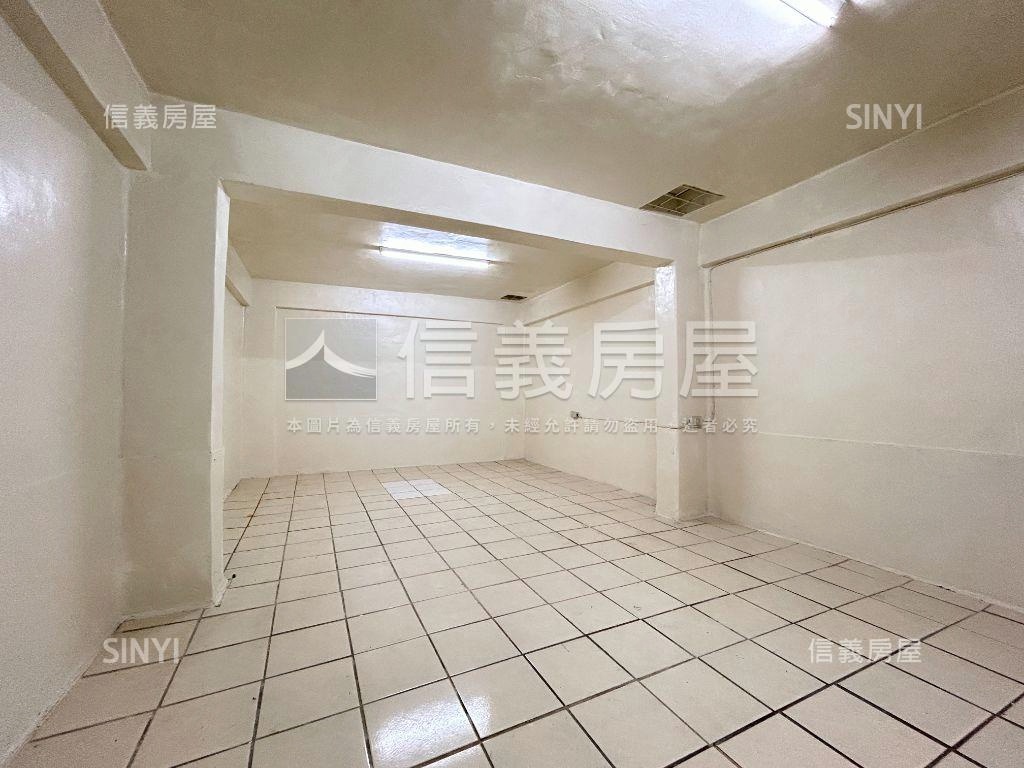 南勢角便利１樓房屋室內格局與周邊環境
