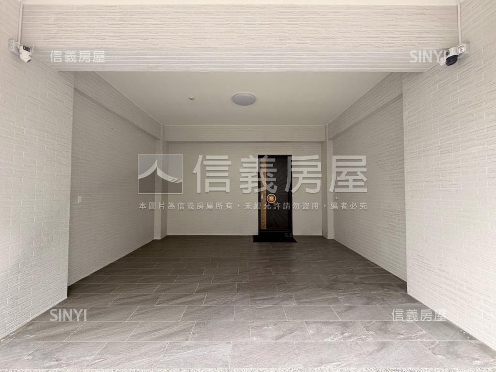 傳家堡輕屋齡柚香車墅房屋室內格局與周邊環境