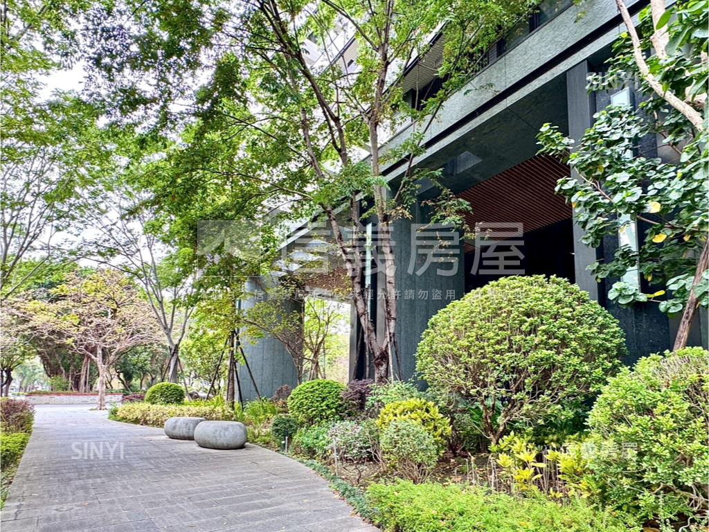 博克萊兩房平車面公園戶房屋室內格局與周邊環境