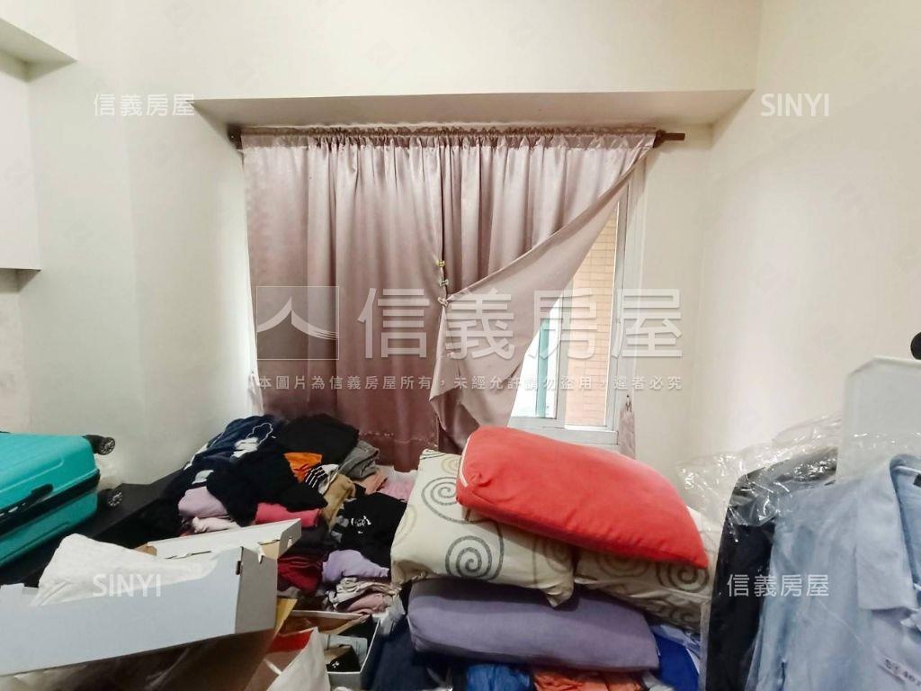 近鶯歌高職３房１室房屋室內格局與周邊環境