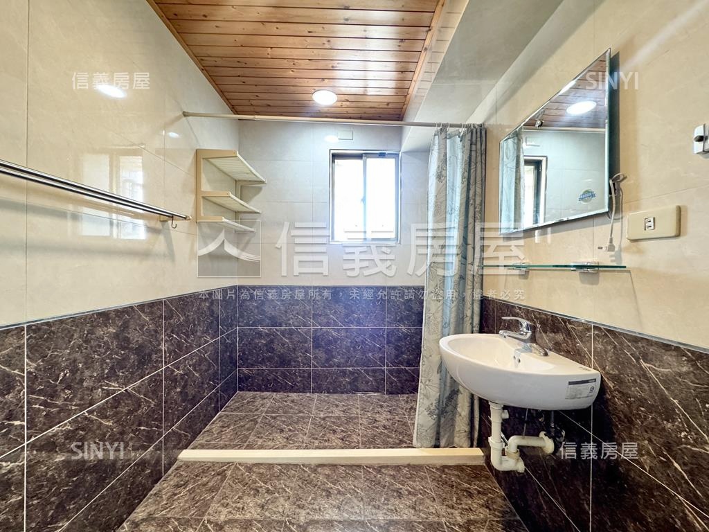 近家樂福·有陽台小資美居房屋室內格局與周邊環境