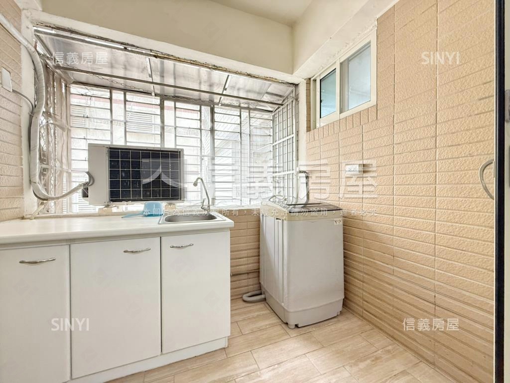 近二中獨洗曬大套房房屋室內格局與周邊環境