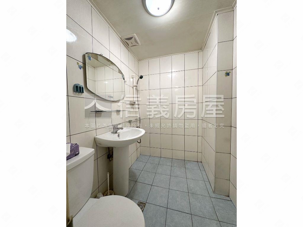 台北神話好屋況３房車位房屋室內格局與周邊環境