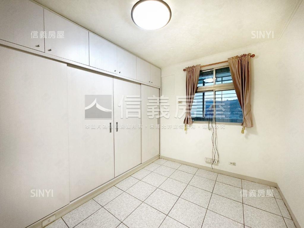 台北神話好屋況３房車位房屋室內格局與周邊環境