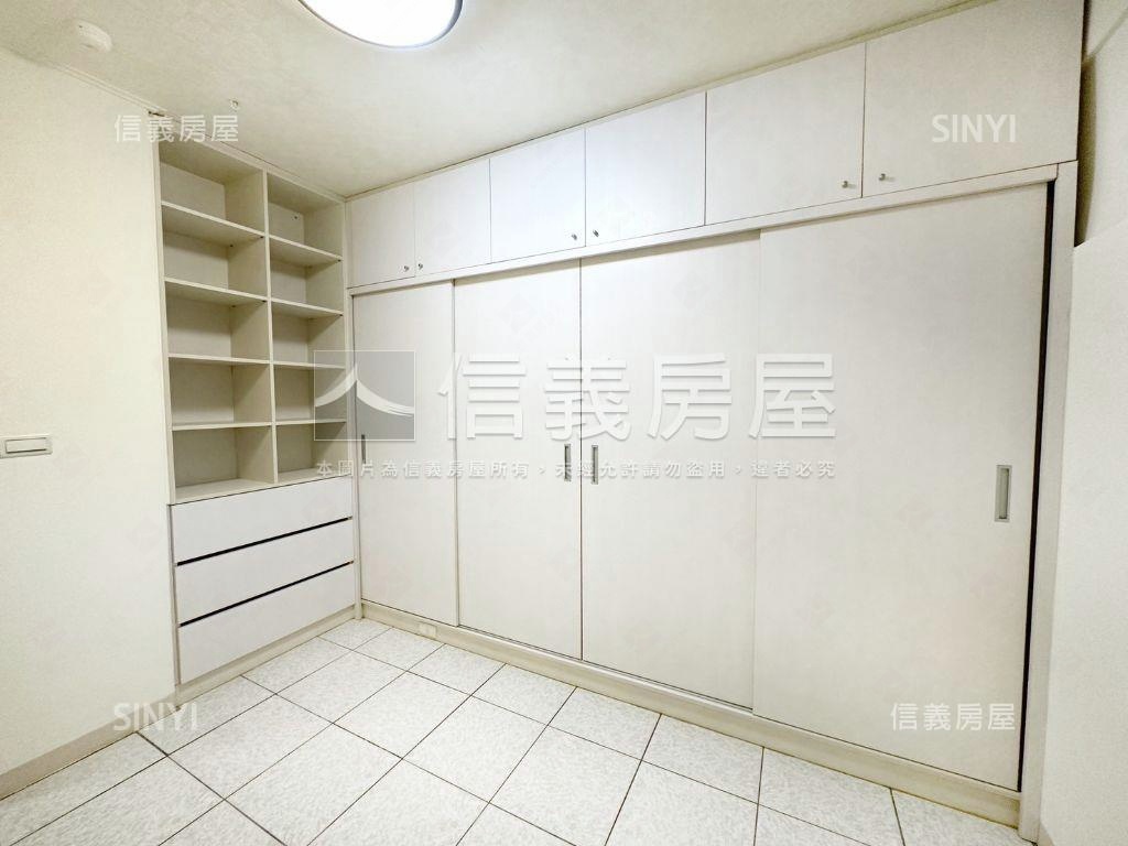 台北神話好屋況３房車位房屋室內格局與周邊環境