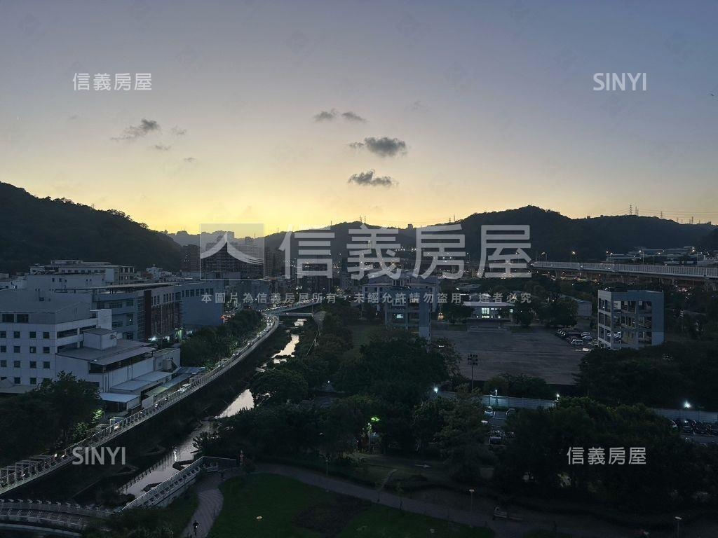 台北神話好屋況３房車位房屋室內格局與周邊環境