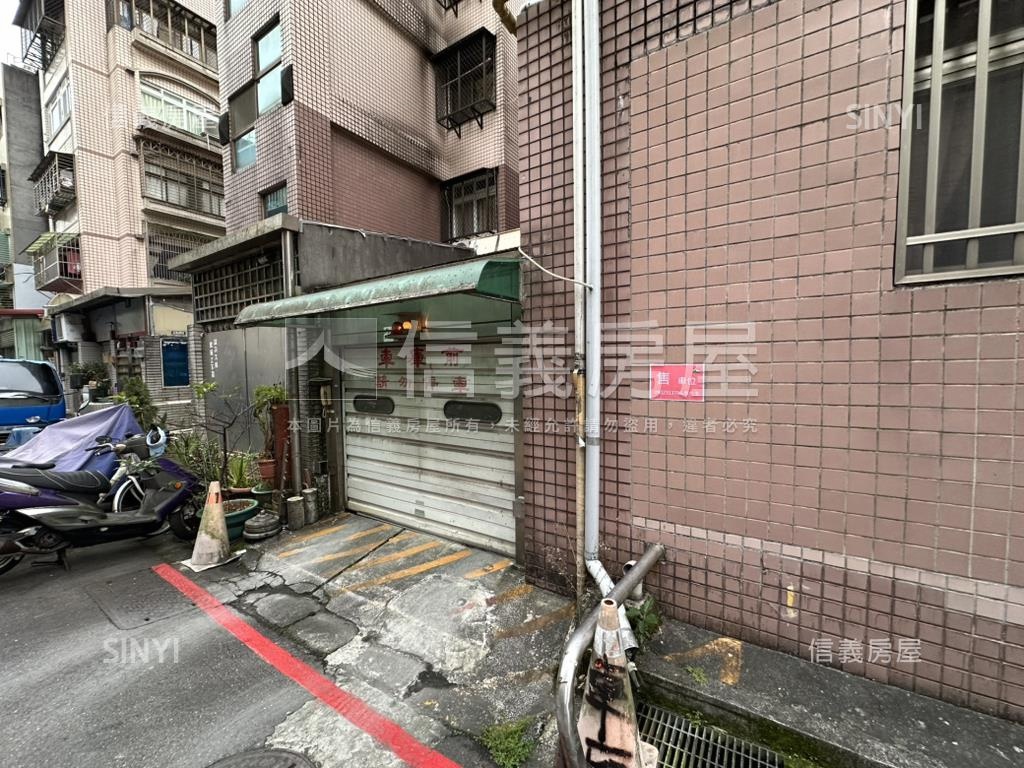 近東湖國小平面車位房屋室內格局與周邊環境