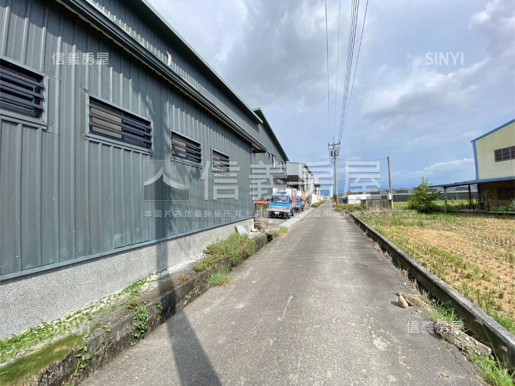 近草屯交流道鋼造農舍房屋室內格局與周邊環境