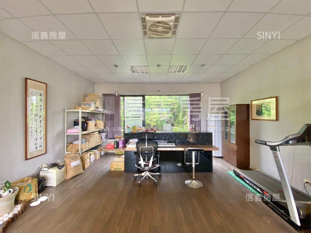 近草屯交流道鋼造農舍房屋室內格局與周邊環境